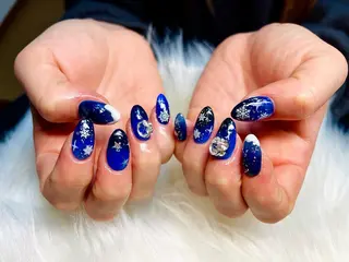 ネイル ダン ゴーゴックビックのネイルデザイン