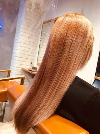 ロング カラー フラミューム平塚所属・あお やまのヘアスタイル