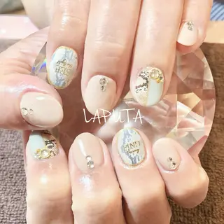 ネイル LAPUTA nailのネイルデザイン