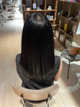 カラー 失敗しない顔まわり× 小顔補正レイヤー難波のヘアスタイル