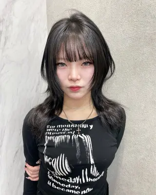 セミロング MOE 福岡韓国ヘア✧︎のヘアスタイル