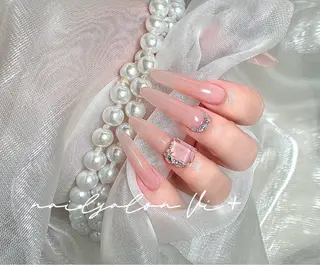 ネイル ✨Nailsalon Vi+✨のネイルデザイン
