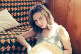 ミディアム カラー conne& ririのヘアスタイル