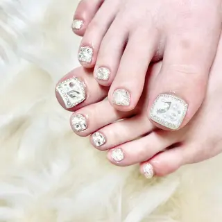 ネイル PEEKABOO京橋 EYE&NAILのマツエク・マツパデザイン