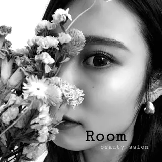 マツエク・マツパ Room beautysalon所属・Room   〔 YUI 〕のマツエク・マツパデザイン