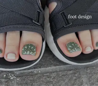 ネイル ICONIQ春日店所属・渕上 花純のネイルデザイン