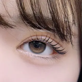 マツエク・マツパ eyelash&eyebrow Luminous所属・Luminous まつげ&眉毛 専門店のマツエク・マツパデザイン