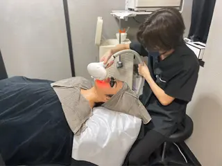 メンズフェイシャル アイブロウ・ルースのエステ・リラクイメージ