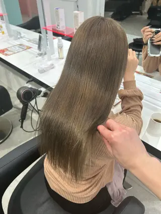 ロング カラー エフェクトブリーチ／ レイヤーカット／翔のヘアスタイル