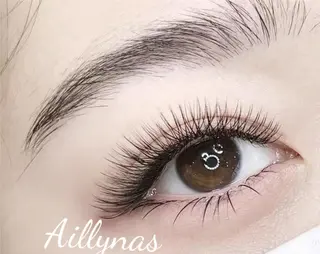 マツエク・マツパ AILLYNAS nail&eyelash所属・Aillynas ネイリストのネイルデザイン