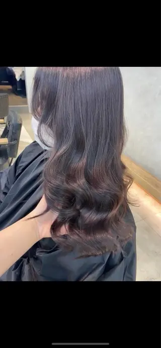 セミロング カラー 暖色系ツヤカラー コトノ🫧のヘアスタイル