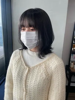 ミディアム Megu/ベージュ/ 透明感カラーのヘアスタイル