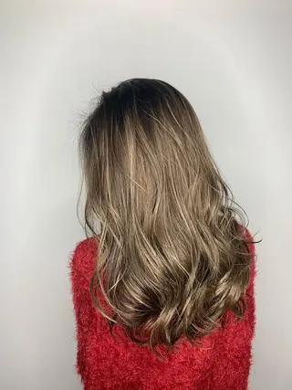 ロング 🌷横浜/レイヤー /艶カラー🌷のヘアスタイル