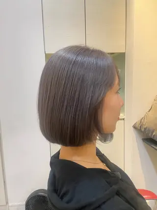 ミディアム カラー wakana／ カット／ハイライトのヘアスタイル