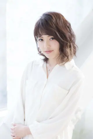 ミディアム カラー パーマ 金崎 新吾のヘアスタイル