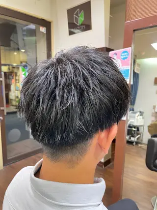 ショート OZON所属・⚡️メンズヘア専門 一瀬の眉毛・アイブロウイメージ