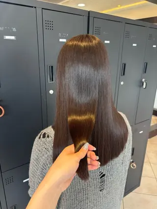 セミロング 艶カラー🦋/ 髪質改善💙amiのヘアスタイル