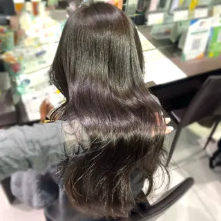 ロング レイヤー×艶髪🤎. 𝜗𝜚hitomiのヘアスタイル