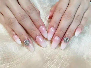 ネイル DI'A ネイルサロンのネイルデザイン