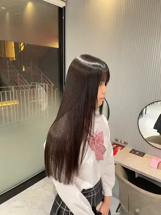 ロング RAF Sakuraのヘアスタイル