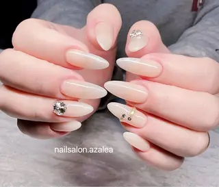 ネイル R inのネイルデザイン