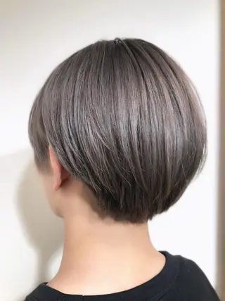 ショート カラー 浦山 和之のヘアスタイル