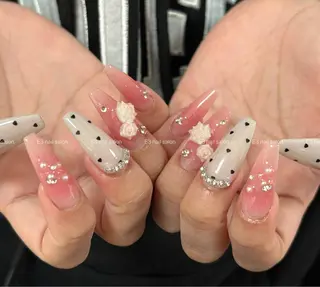 ネイル E3 ナナのネイルデザイン