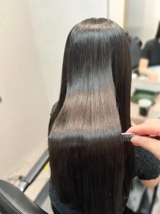 ロング パーマ AIconic nagoya所属・縮毛矯正/ レイヤー/ミディアムのヘアスタイル