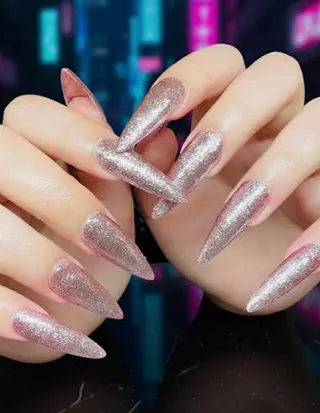 ネイル 24時間営業 UNABOMBAのネイルデザイン