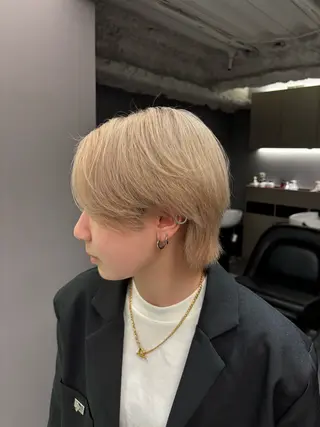 ショート カラー ほの カラー特化/ ブリーチ/ボブのヘアスタイル