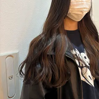 カラー SOL Matsumuraのヘアスタイル