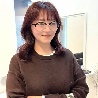 ミディアム カラー iet.所属・ウルフ/ボブ/耳ツボ ジュエリー◎ricoのヘアスタイル