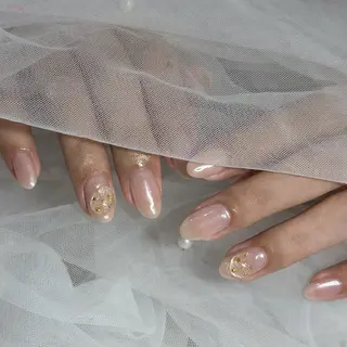 ネイル LAVISH nanamiのネイルデザイン