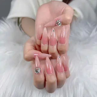 ネイル QUEENSNAIL STUDIOのネイルデザイン