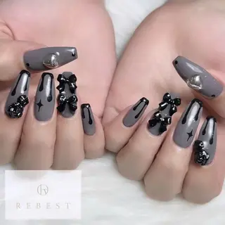 ネイル 南森町rebest 💅nailのネイルデザイン