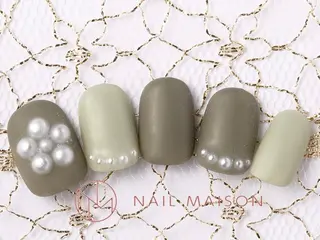 ネイル T RIRIKAのネイルデザイン