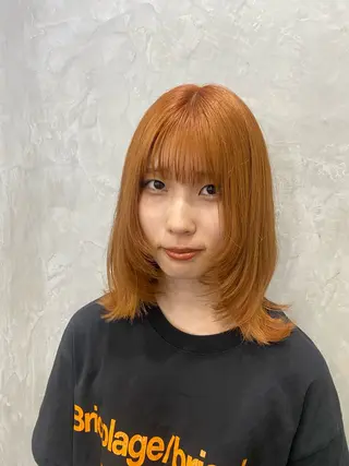 ミディアム カラー 佐伯 鼓乃美のヘアスタイル