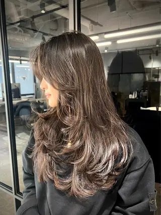 ロング 💖梅田レイヤー💖 副店長Tsubasaのヘアスタイル