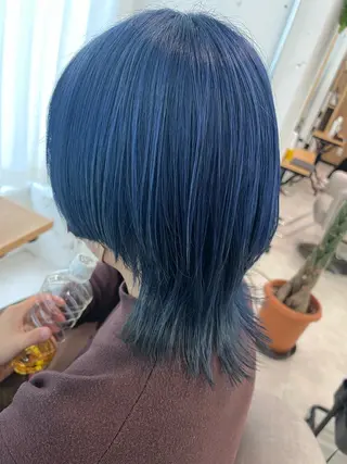 ミディアム 岡島 実里のヘアスタイル
