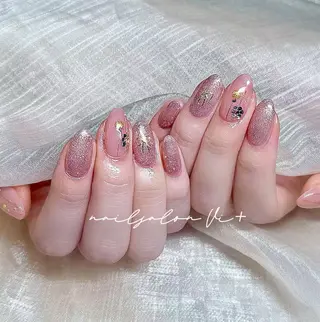 ネイル ✨Nailsalon Vi+✨のネイルデザイン