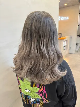 セミロング カラー 髪質改善＆艶カラー Zina💋池袋のヘアスタイル