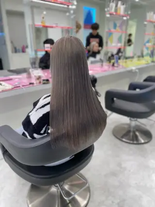 ロング カラー ヘアアレンジ トレンドモテカラー 🩷色落ちまで可愛くのヘアスタイル