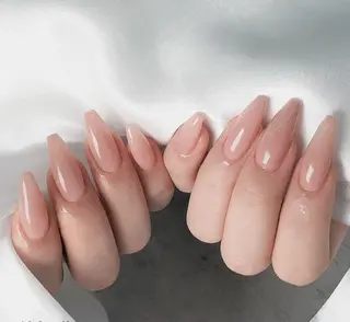 ネイル Hina 池袋 長だしチップ専門店のネイルデザイン