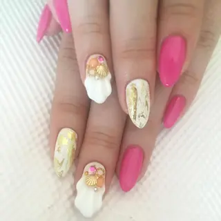 ネイル 髙城 亜紀のネイルデザイン