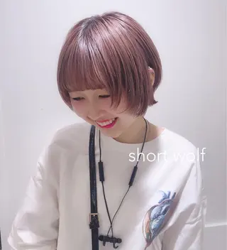 ショート HOLON池袋所属・ウルフカット ハッシュカット/七海のヘアスタイル
