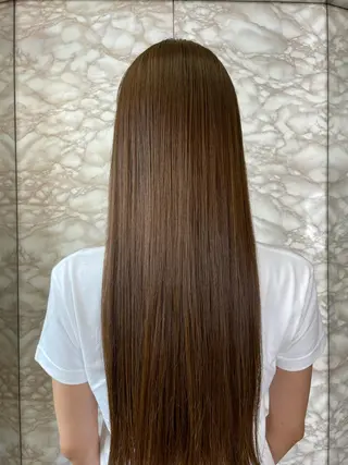 ロング カラー YEAU　PLUS所属・極上の艶髪 RINAのヘアスタイル