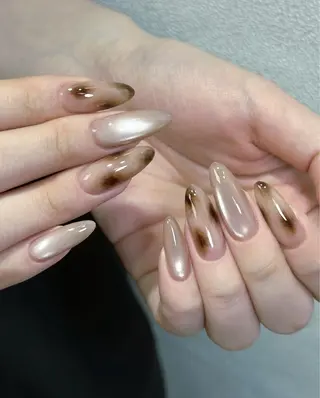 ネイル pink ladyサロン所属・べ にのネイルデザイン