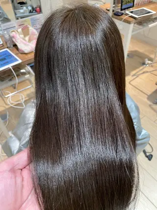 ミディアム カラー afloatkobe所属・美髪/髪質改善 川口凌弥のヘアスタイル