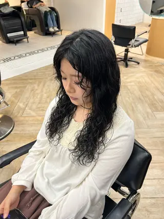 ロング パーマ ベージュ/髪質改善 新潟/万代/井上佑のヘアスタイル