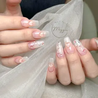 ネイル Maggie Nail🦩のネイルデザイン